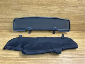 427.862.953 Audi Oem 2011 - 2015 R8 Spyder Wind Deflector Screen Windscreen