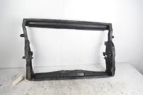 51747383846 Bmw 2017 - 2020 540i G30 Front Radiator Top And Bottom Piece Air Duct Oem