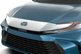 2892239 Husky For Toyota Camry 2025 Aeroskin Chrome Hood Shield