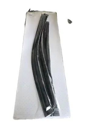 Vhd9z-18246-b Lincoln Vhd9z18246b Continental 2017-2020 Side Window Deflector Oem