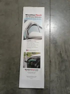 82430 Weathertech 787765010429 Front And Read Window Deflectors